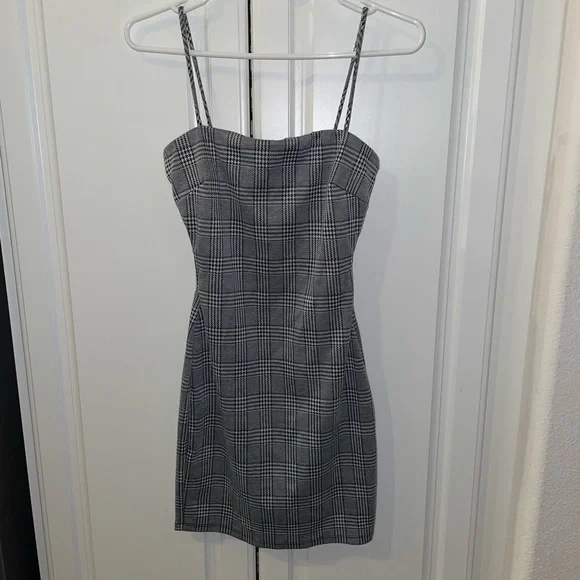 WINDSOR black and white dress X-Small
